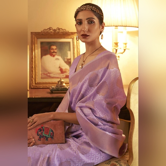 Pia Purple Art Silk Paisley Design Banarasi One Minute Saree - Picture 3 of 9